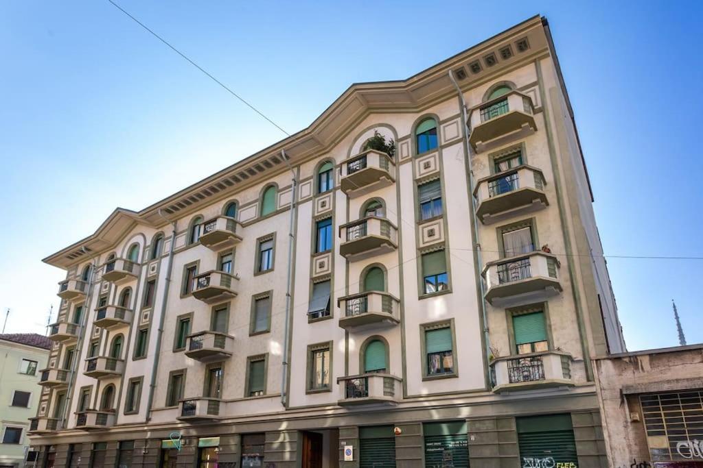 In Verticale Turim Exterior foto